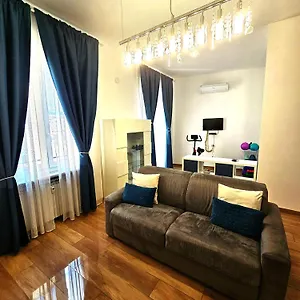 Lux With Parking Apartamento